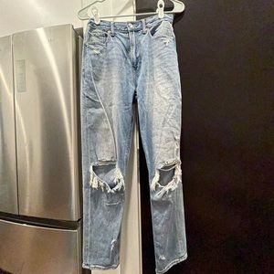 American Eagle Ripped Mom Jeans